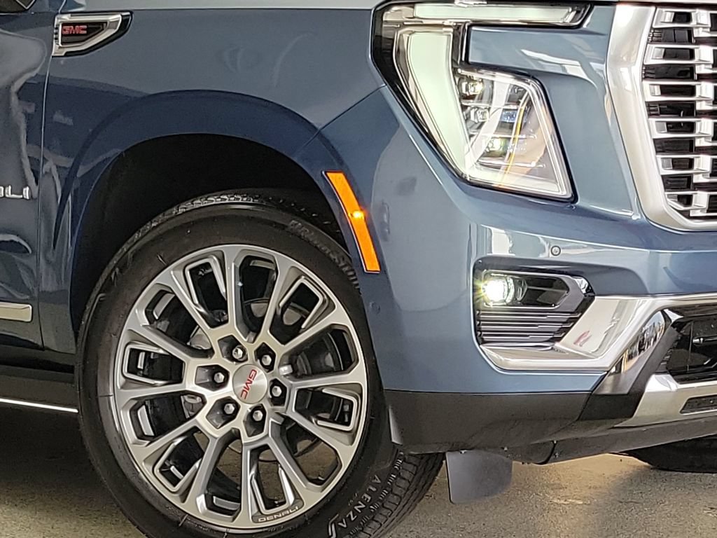 Certified 2025 GMC Yukon Denali w/ Sun & Power Step Package AWD/4WD image 2