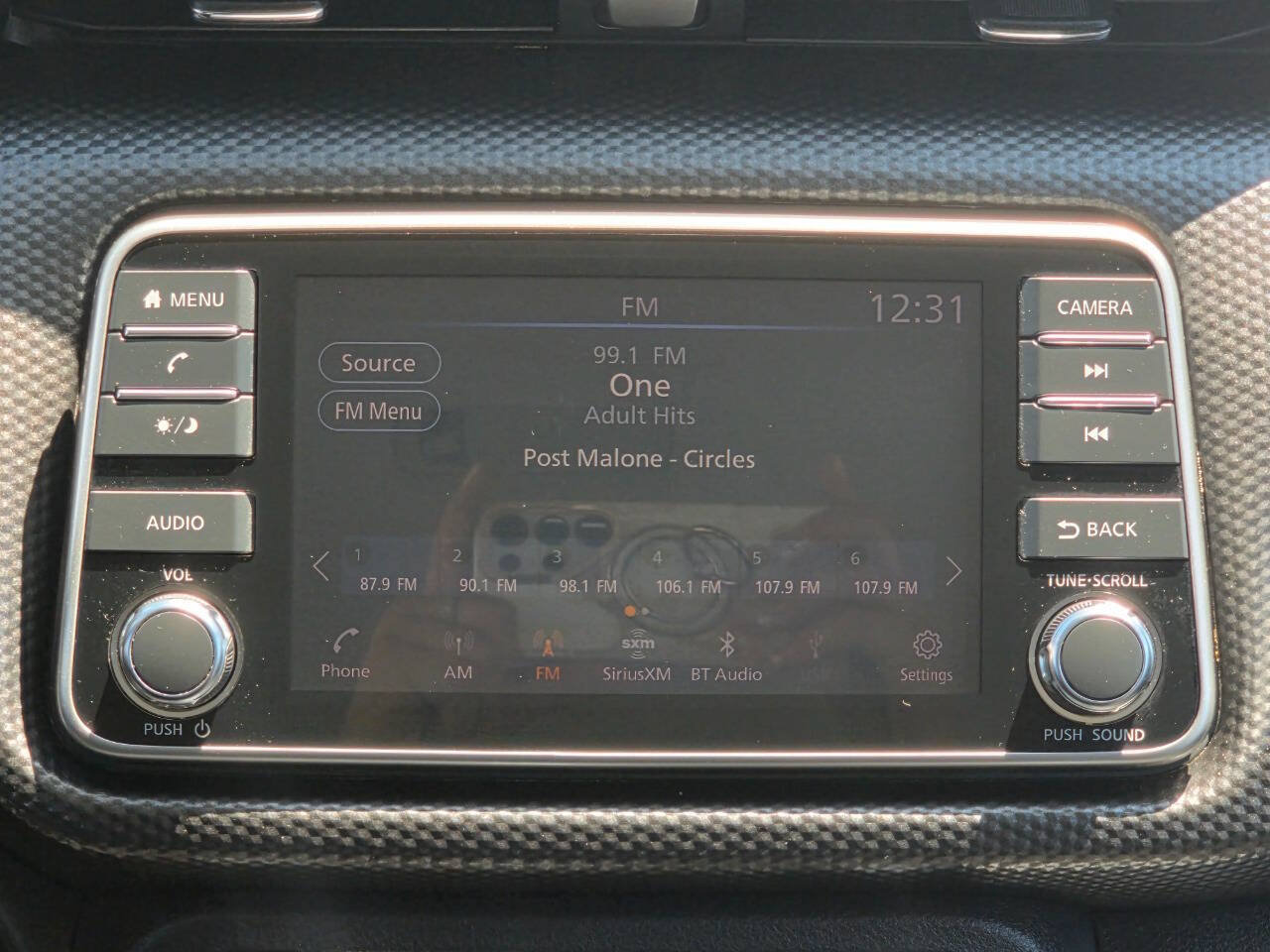 Used 2019 Nissan Kicks SV FWD image 15