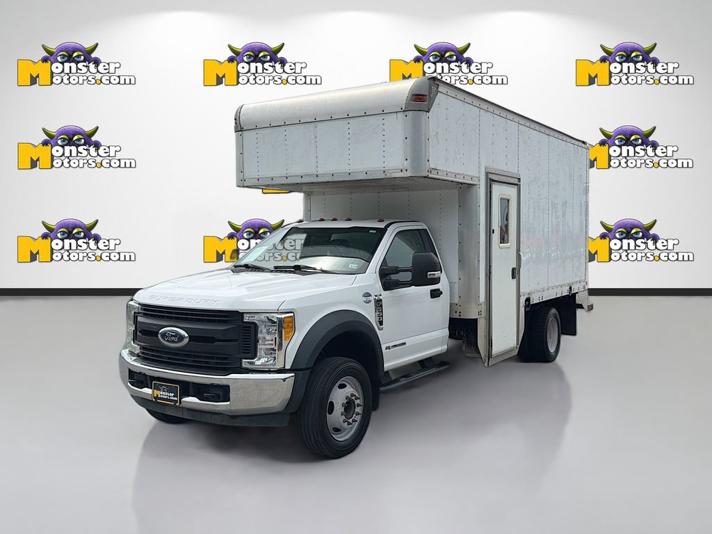 Used 2017 Ford F550 2WD Regular Cab Super Duty image 1