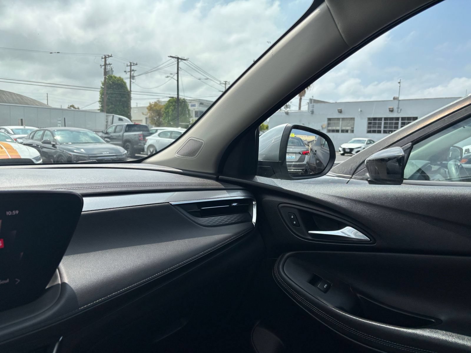 Used 2025 Buick Encore GX Preferred FWD image 36