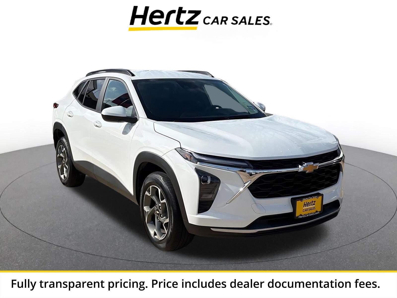 Used 2025 Chevrolet Trax LT FWD image 1