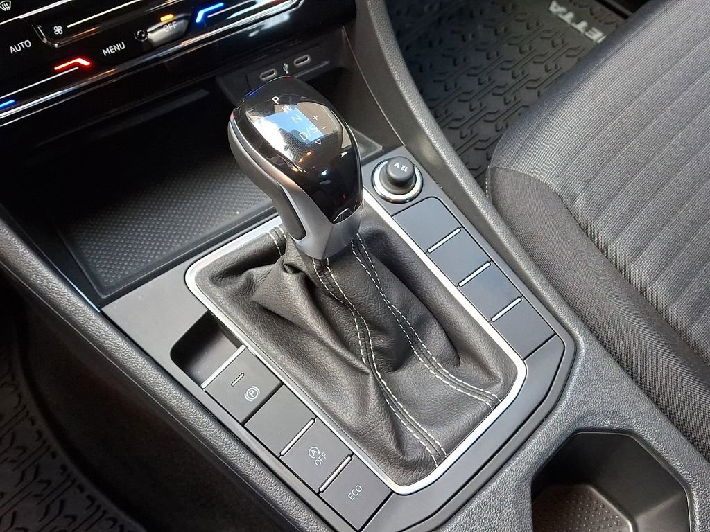 Used 2025 Volkswagen Jetta S image 13