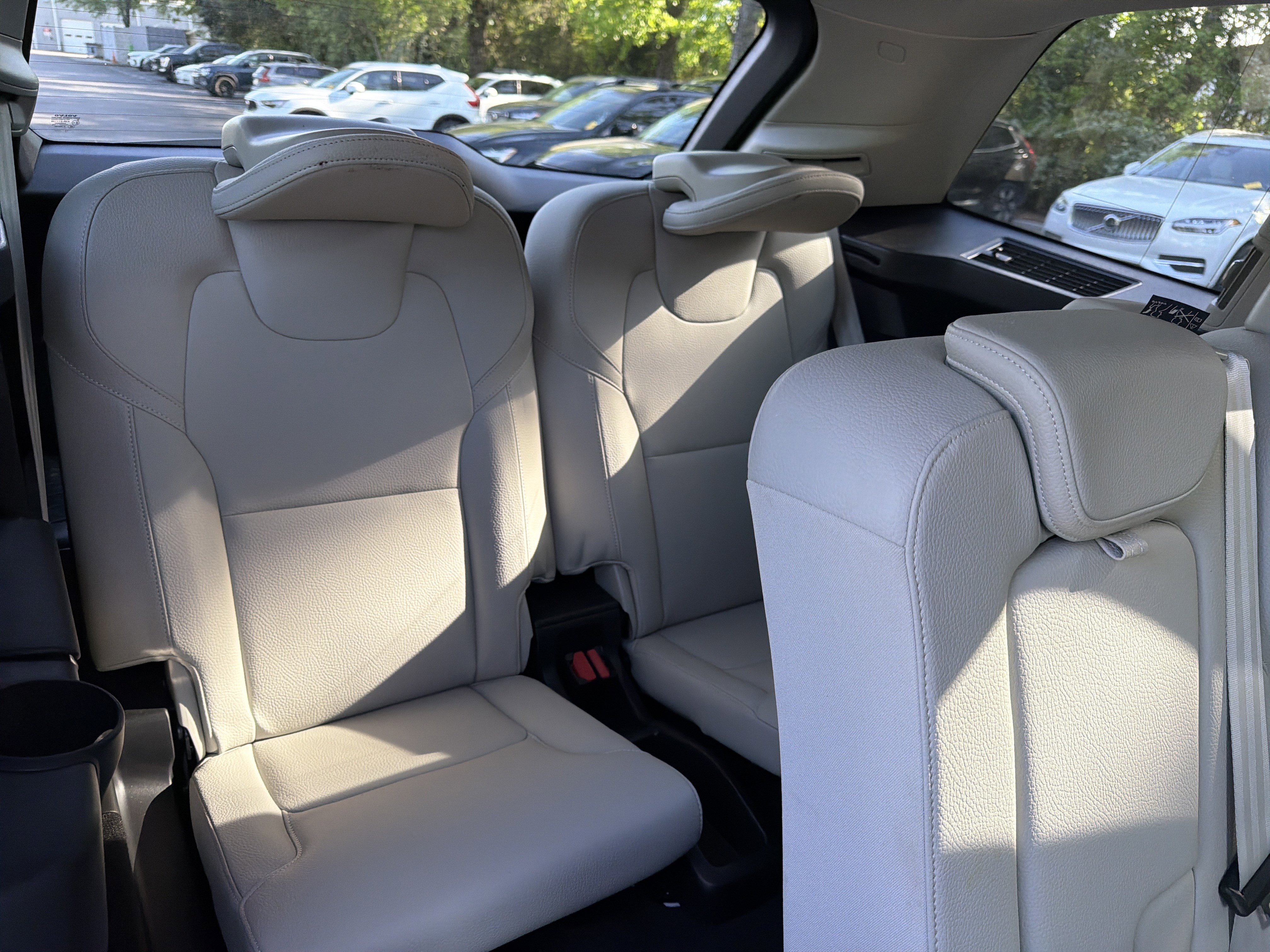 Certified 2025 Volvo XC90 B5 Core w/ Protection Package AWD/4WD image 34
