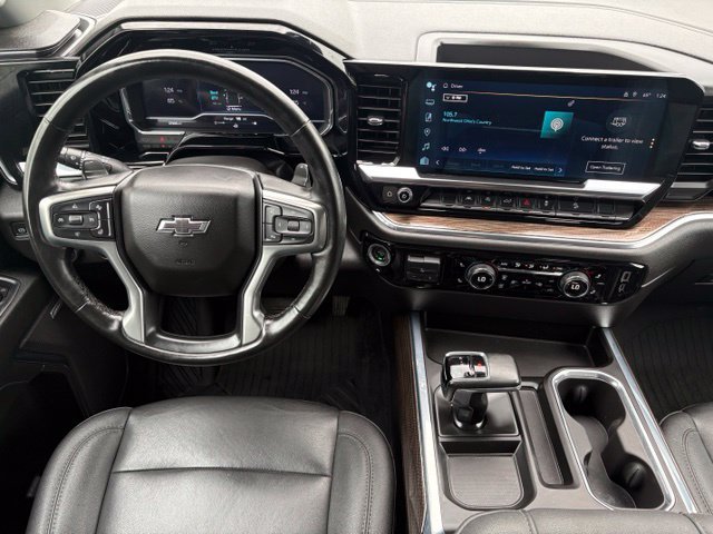 Used 2024 Chevrolet Silverado 1500 RST w/ Convenience Package II AWD/4WD image 3