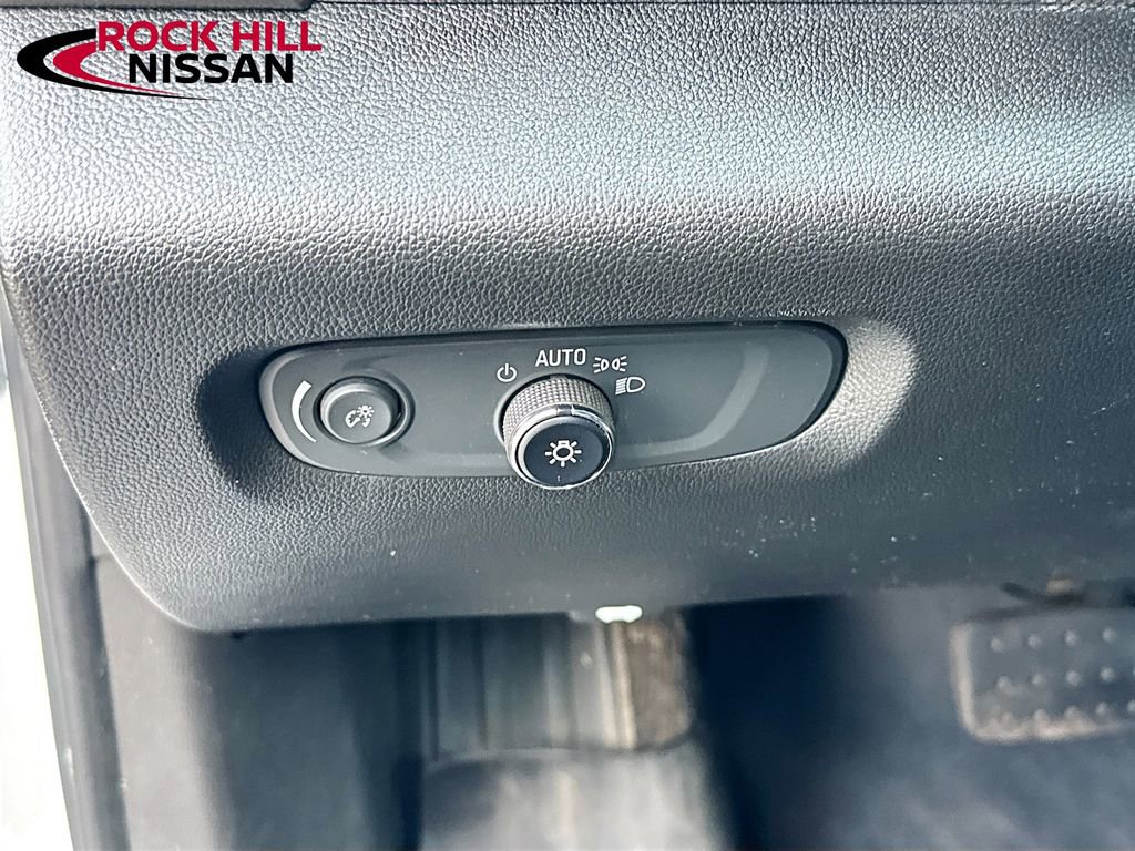 Used 2023 Chevrolet Traverse LT image 22