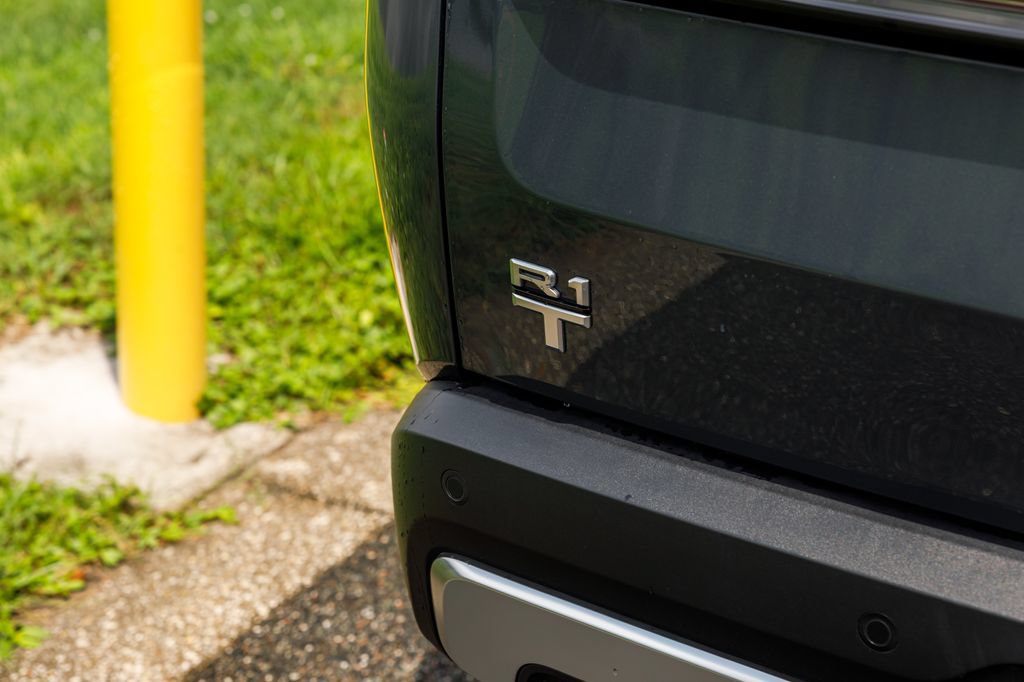 Used 2025 Rivian R1T Adventure AWD/4WD image 43