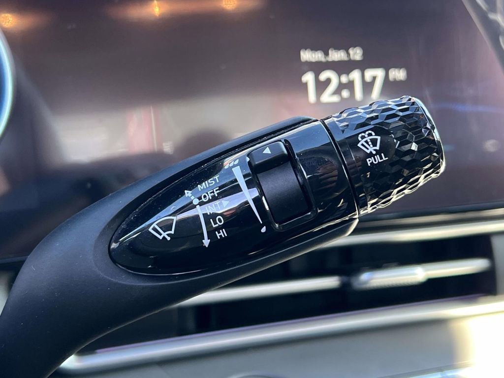 Certified 2024 Hyundai Elantra SEL w/ Convenience Package image 27