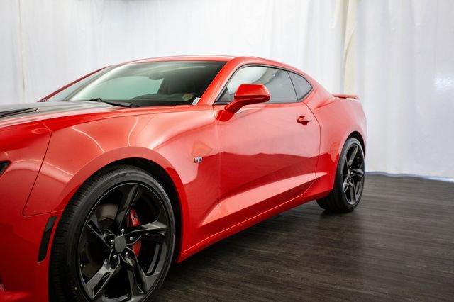 Used 2016 Chevrolet Camaro SS image 31