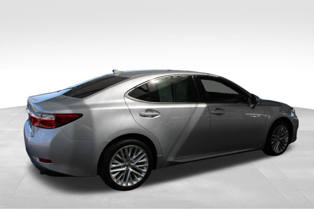 Used 2014 Lexus ES 350 w/ Luxury Package image 16