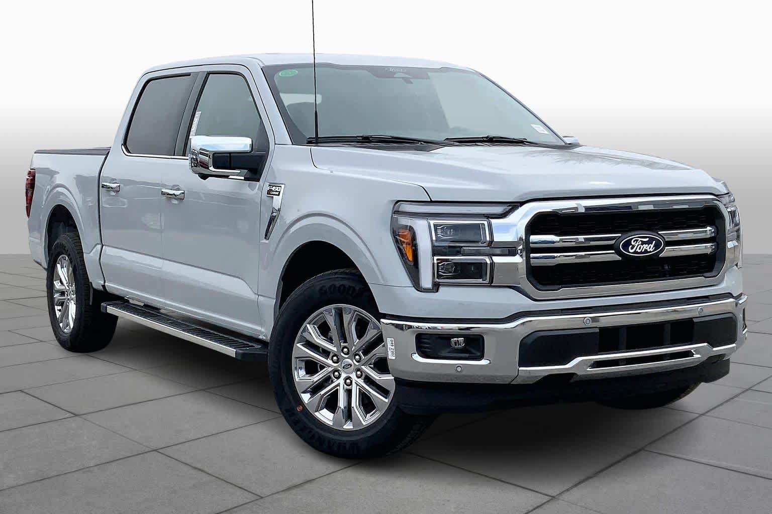 Used 2026 Ford F150 Lariat w/ Equipment Group 501A Mid RWD image 2