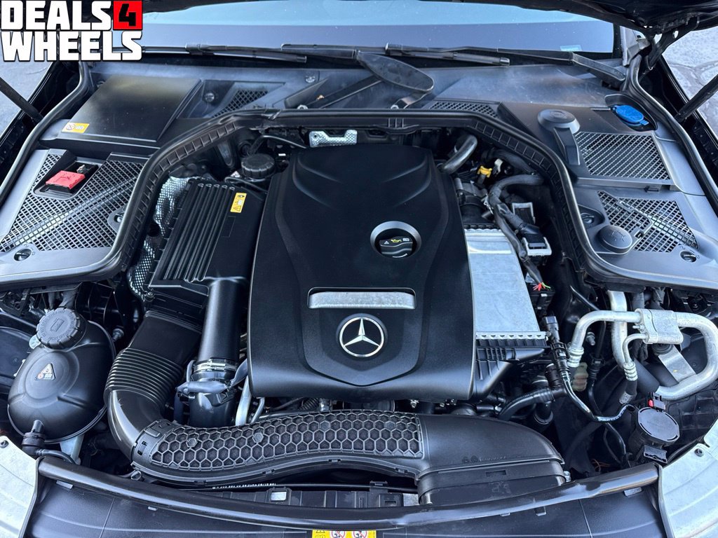 Used 2015 Mercedes-Benz C 300 Sedan image 40