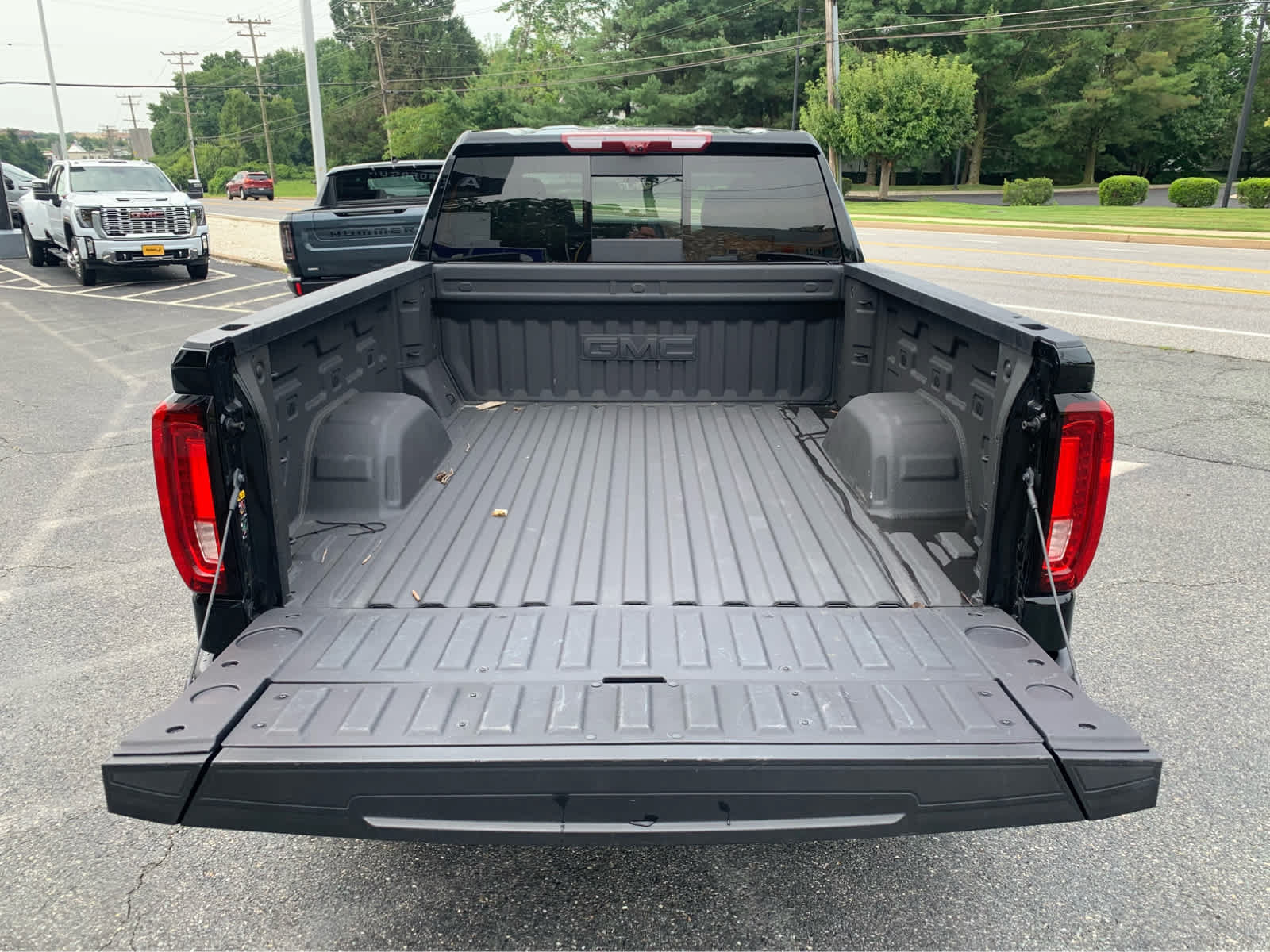 Used 2026 GMC Sierra 1500 Denali w/ Denali Reserve Package AWD/4WD image 5