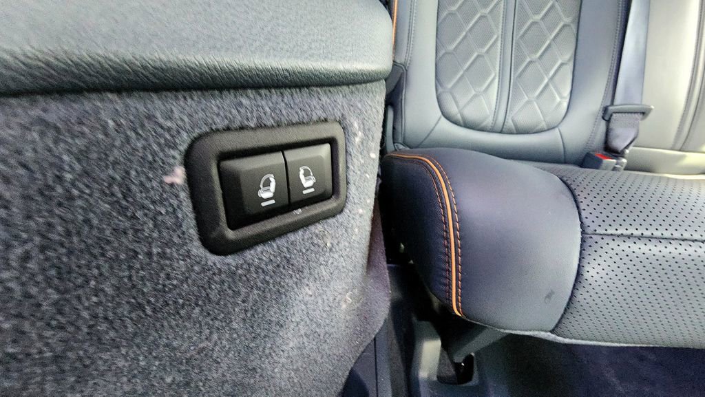 Used 2024 Jeep Grand Wagoneer L Series III w/ Rear Seat Video Group 1 AWD/4WD image 80