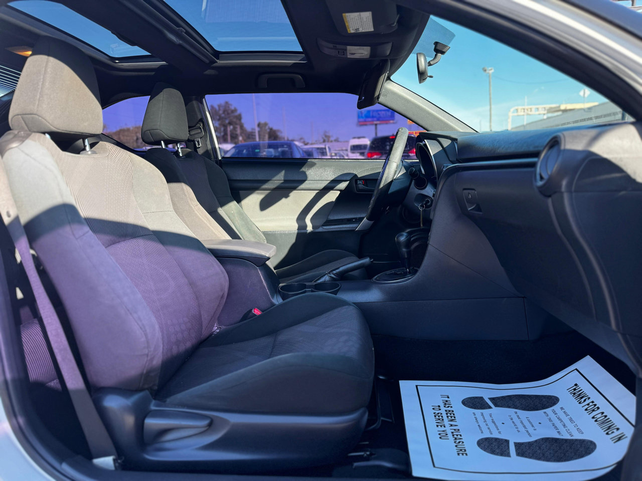 Used 2013 Scion tC image 12