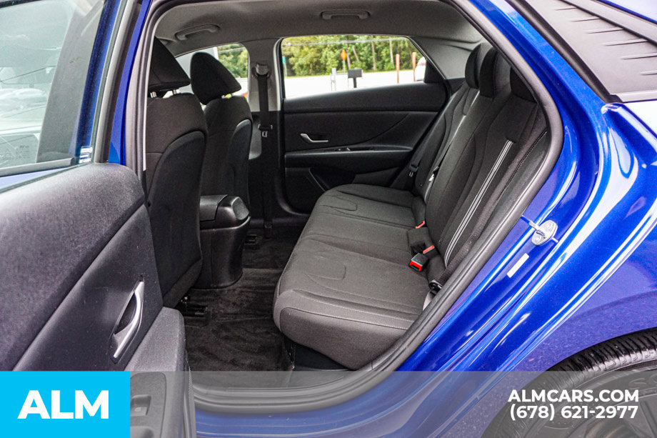 Used 2023 Hyundai Elantra Blue w/ Preferred Accessory Package FWD image 20