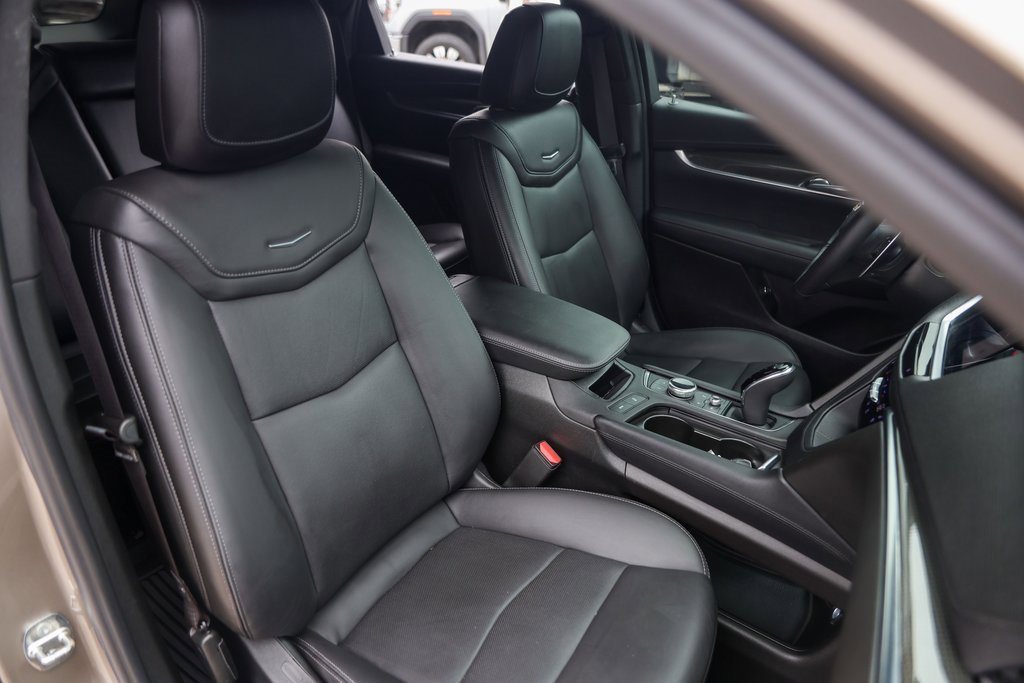 Used 2022 Cadillac XT5 Sportv w/ Technology Package image 32