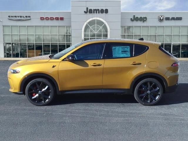 New 2024 Dodge Hornet R/T image 2