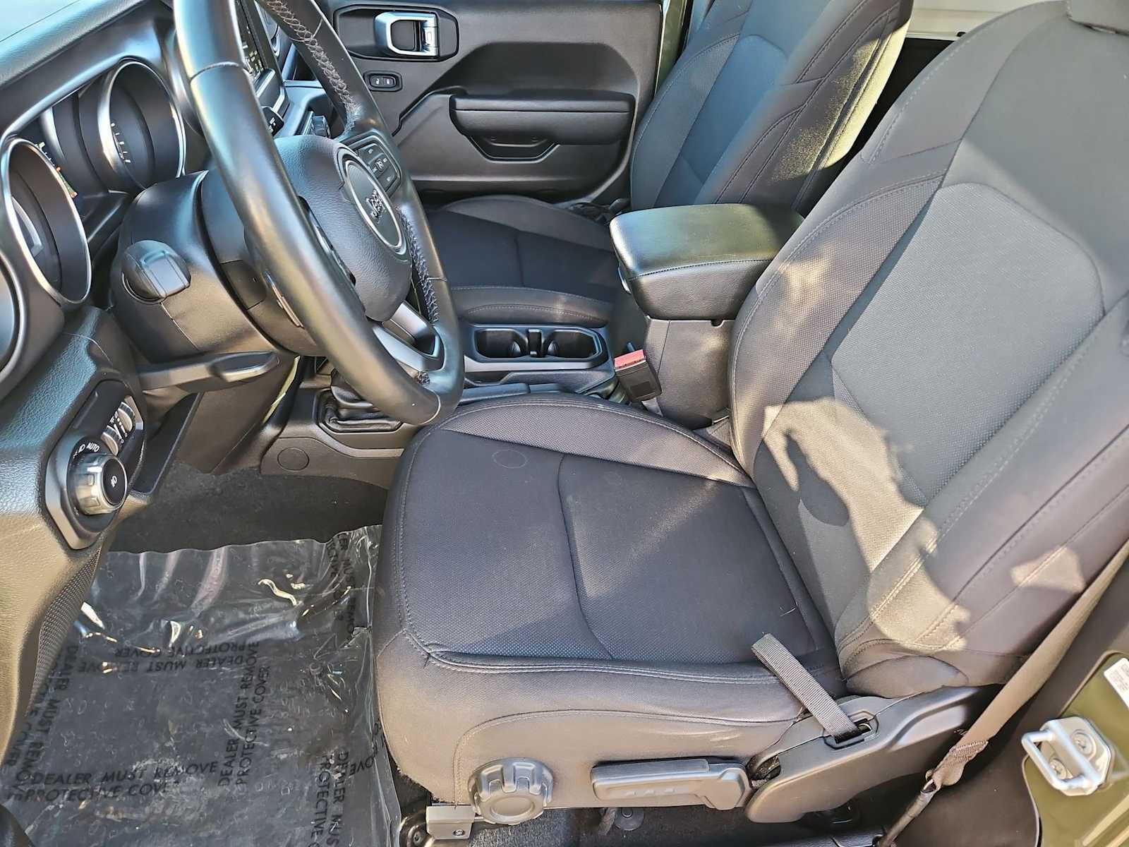 Used 2022 Jeep Wrangler Willys image 16