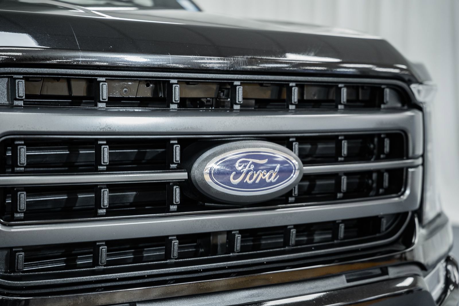 Certified 2023 Ford F150 Lariat w/ Equipment Group 502A High image 14