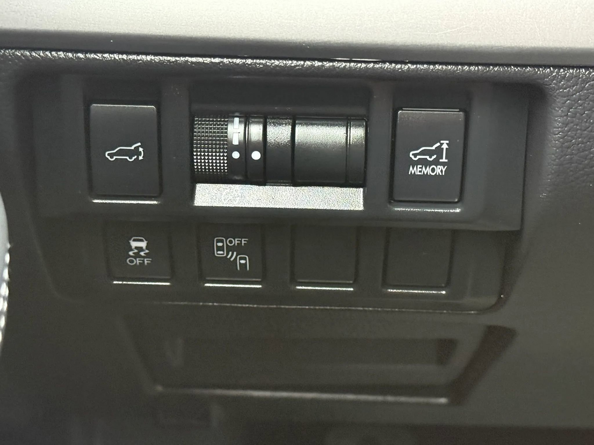 Used 2017 Subaru Outback 2.5i Limited AWD/4WD image 37