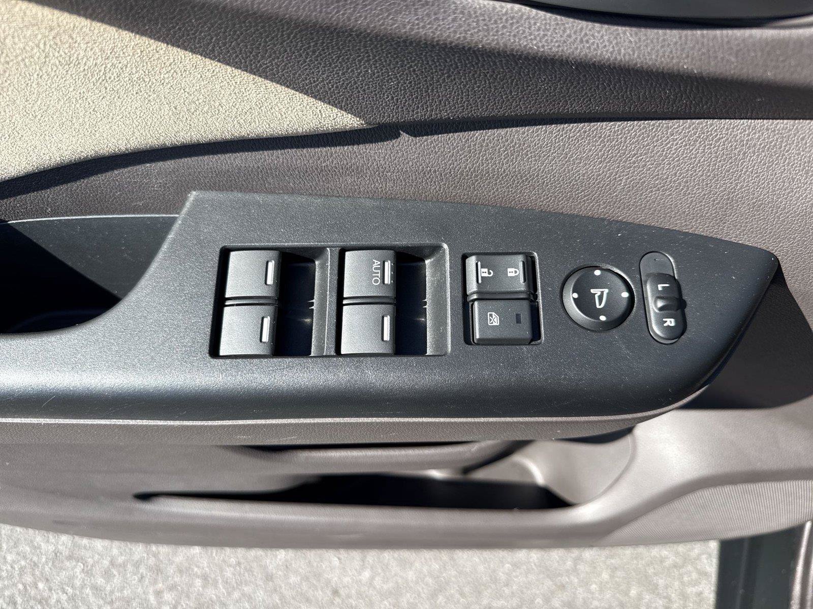 Used 2014 Honda CR-V EX image 13