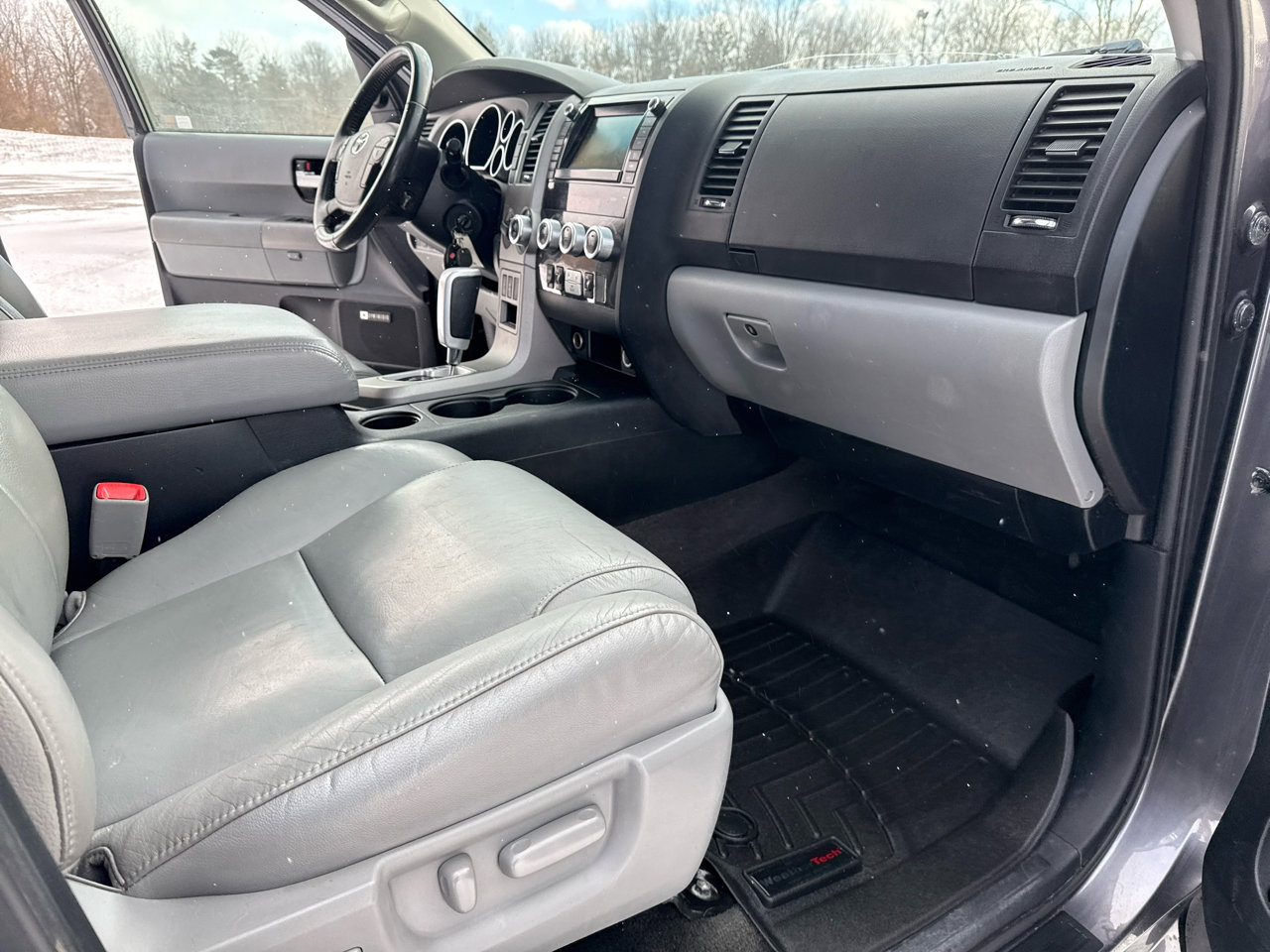 Used 2012 Toyota Sequoia Limited image 33