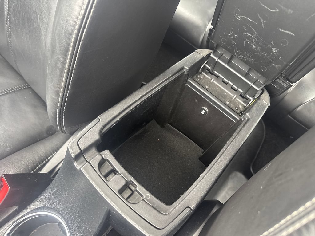 Used 2011 Chrysler 200 Limited FWD image 26