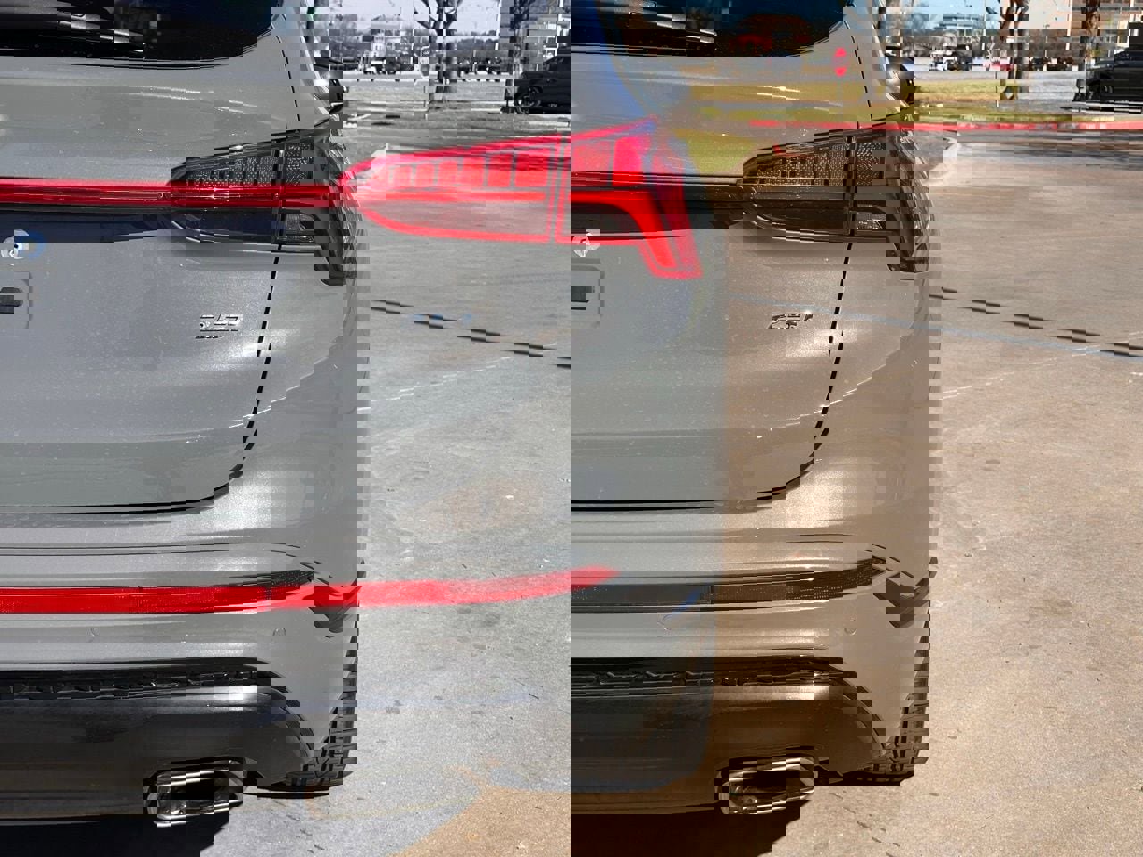 Used 2023 Hyundai Santa Fe Calligraphy w/ Cargo Package image 12