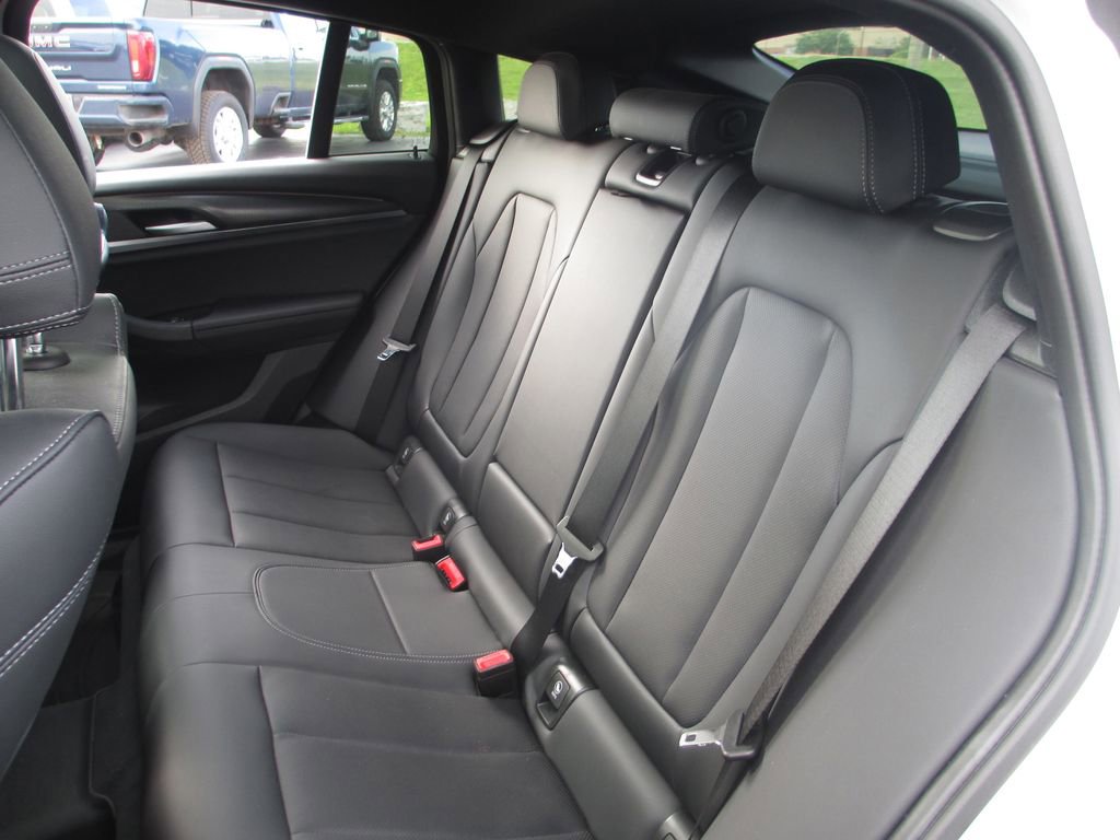 Used 2023 BMW X4 xDrive30i w/ M Sport Package AWD/4WD image 23