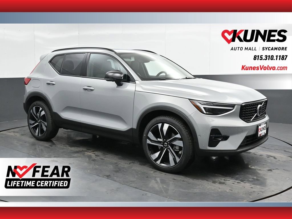 New 2025 Volvo XC40 B5 Ultra w/ Climate Package AWD/4WD video 1