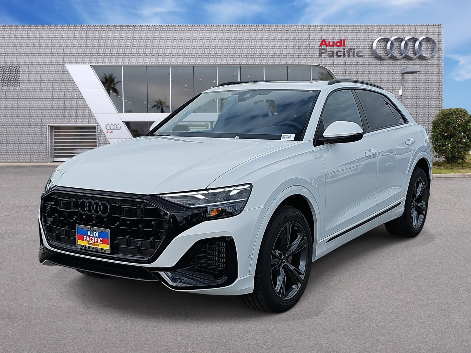 New 2026 Audi Q8 Premium image 1