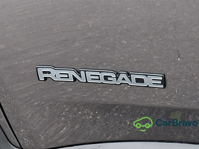 Used 2019 Jeep Renegade Altitude w/ UConnect 8.4 Nav Group AWD/4WD image 30
