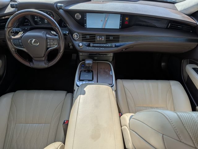Used 2020 Lexus LS 500 w/ Interior Upgrade Package RWD image 11