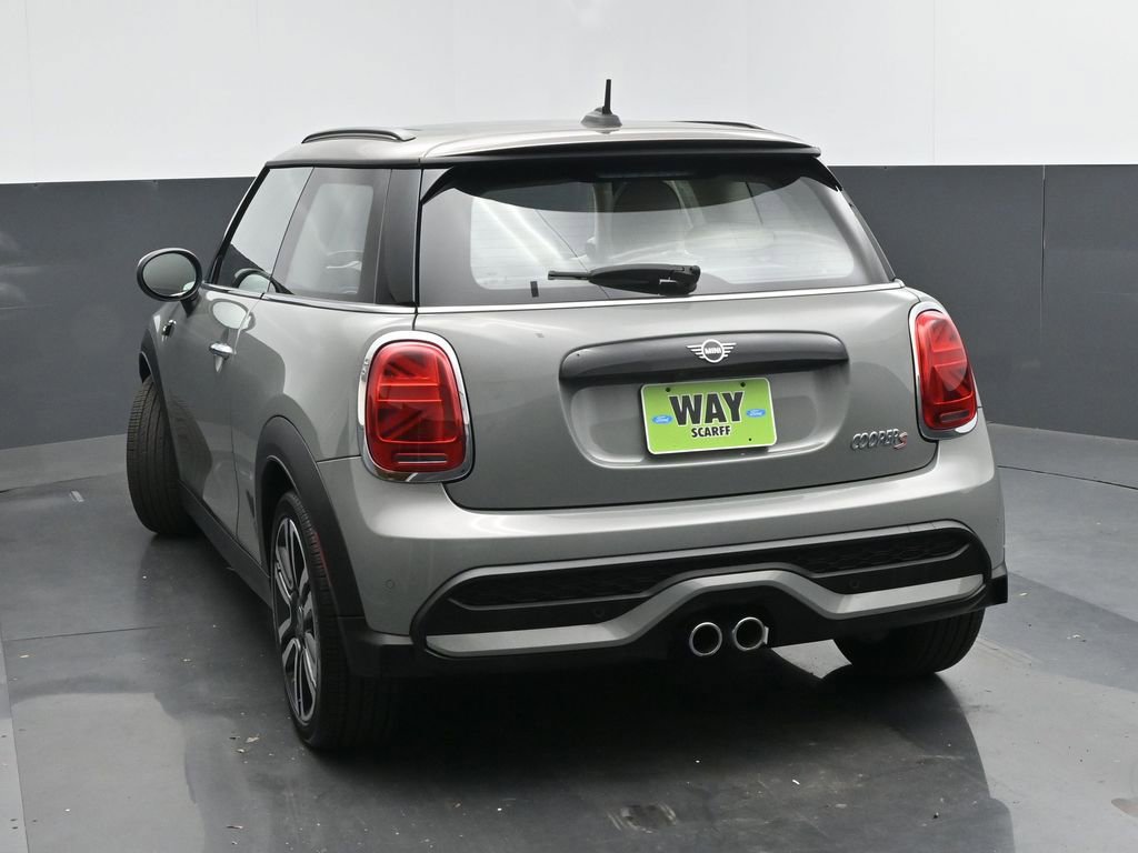 Used 2023 MINI Cooper S w/ Driver Assistance Package image 4