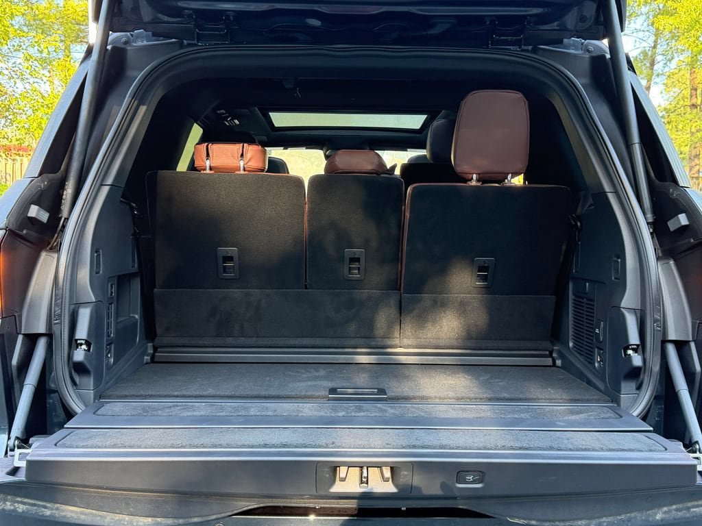 New 2026 Lincoln Navigator Reserve AWD/4WD image 23