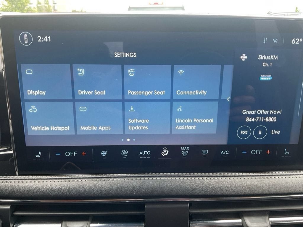 Used 2023 Lincoln Corsair AWD w/ Equipment Group 101A image 17