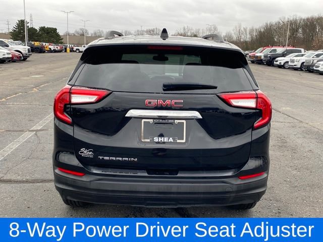 Certified 2022 GMC Terrain SLE w/ Driver Convenience Package image 4