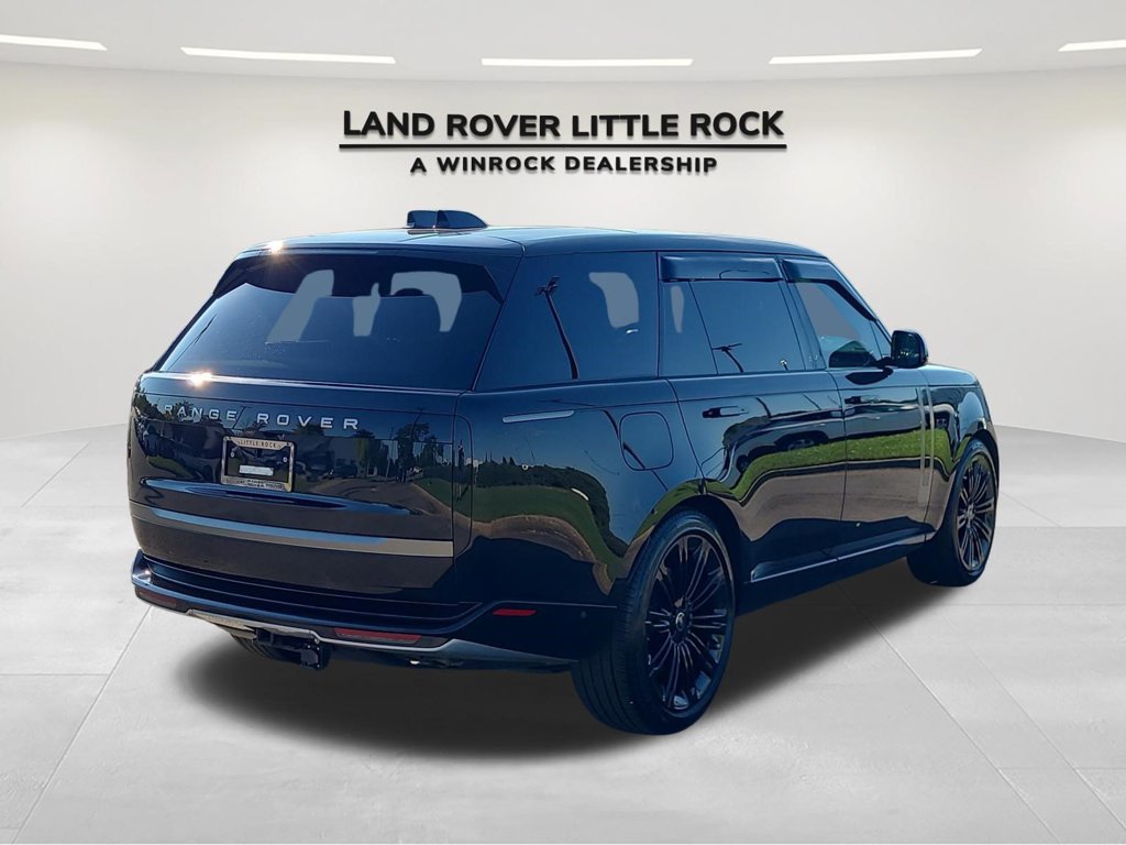 Used 2025 Land Rover Range Rover Long Wheelbase SE AWD/4WD image 2