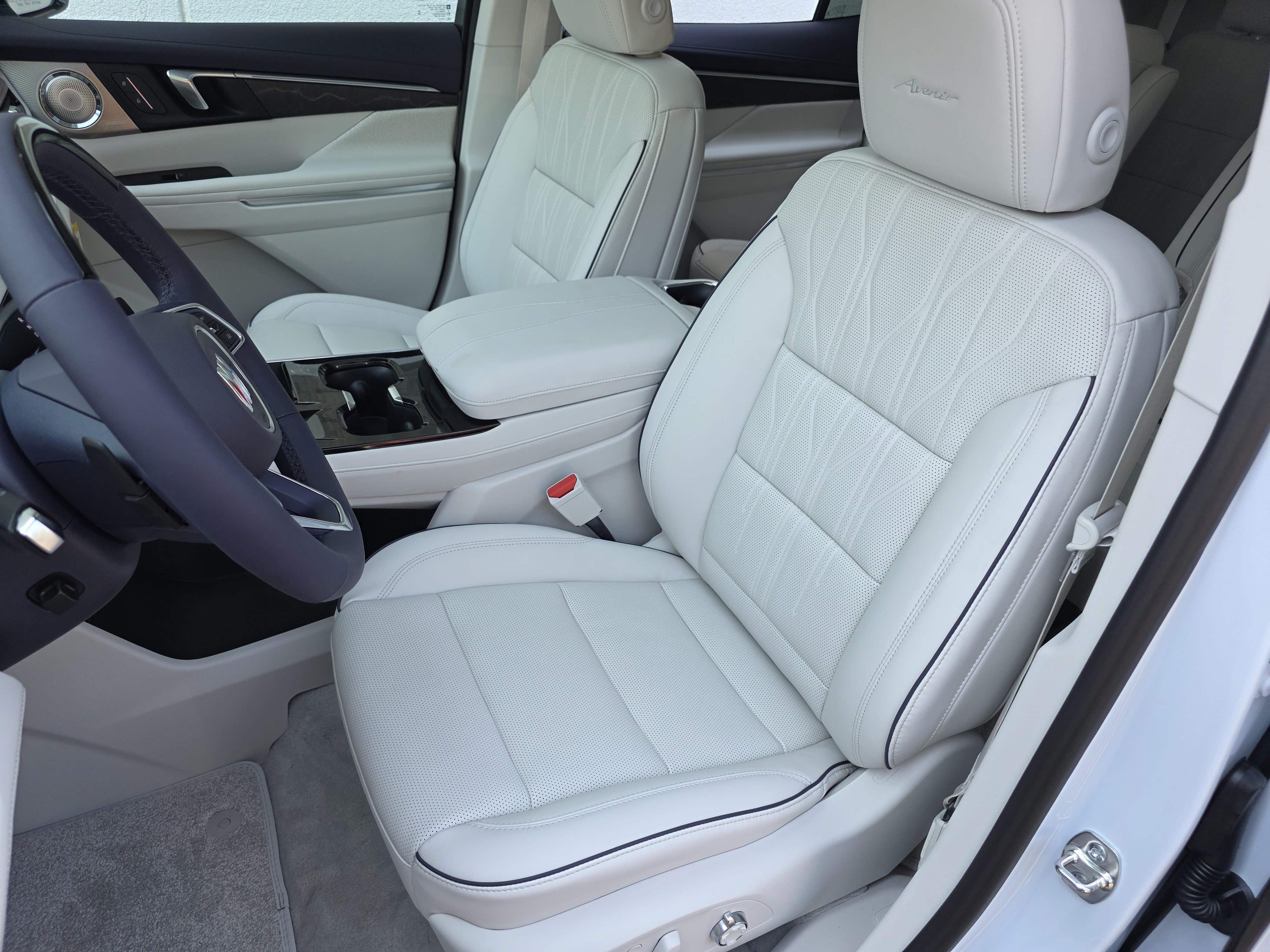 New 2027 Buick Enclave Avenir FWD image 10