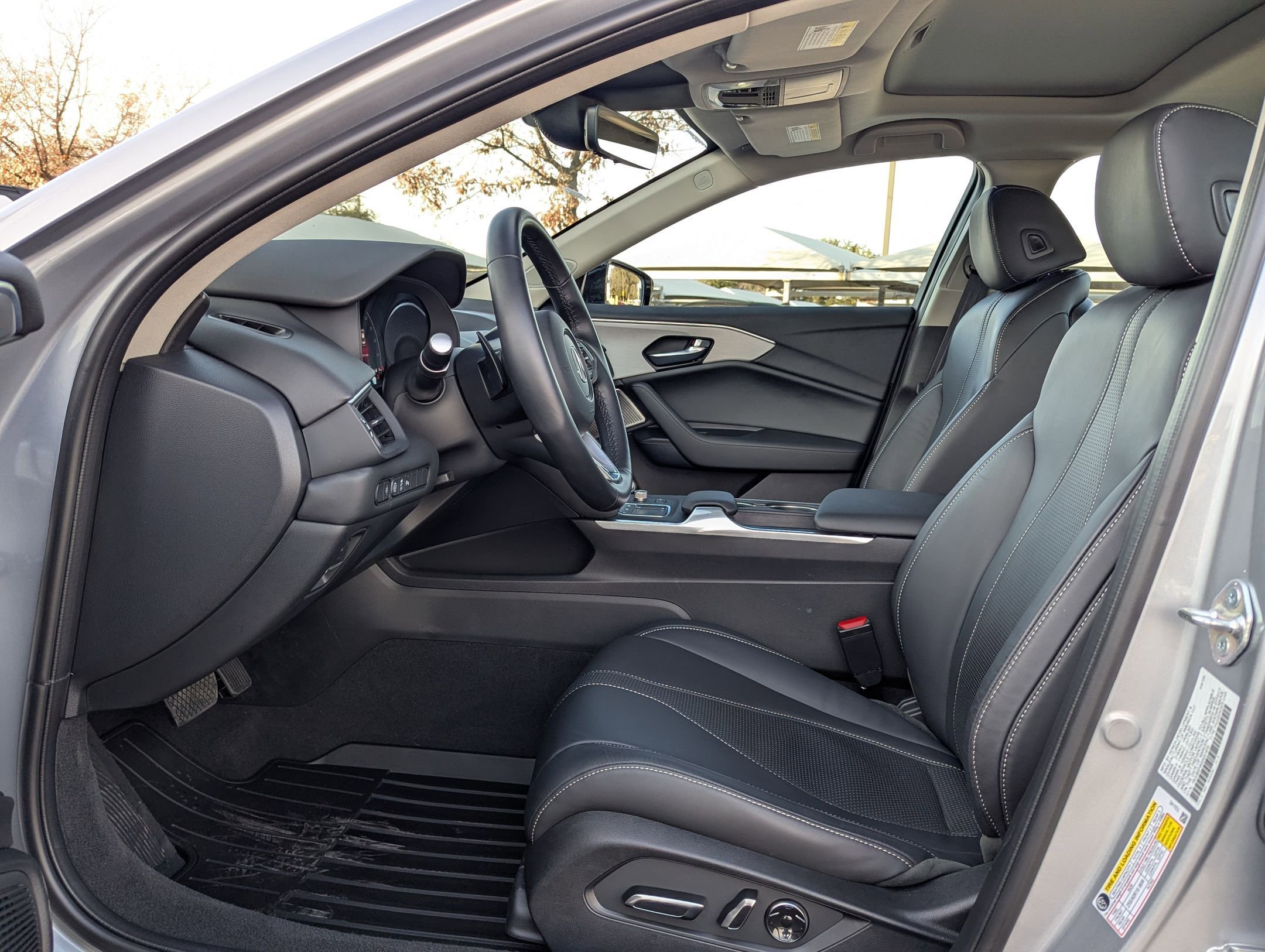 Used 2025 Acura TLX w/ Technology Package FWD image 11