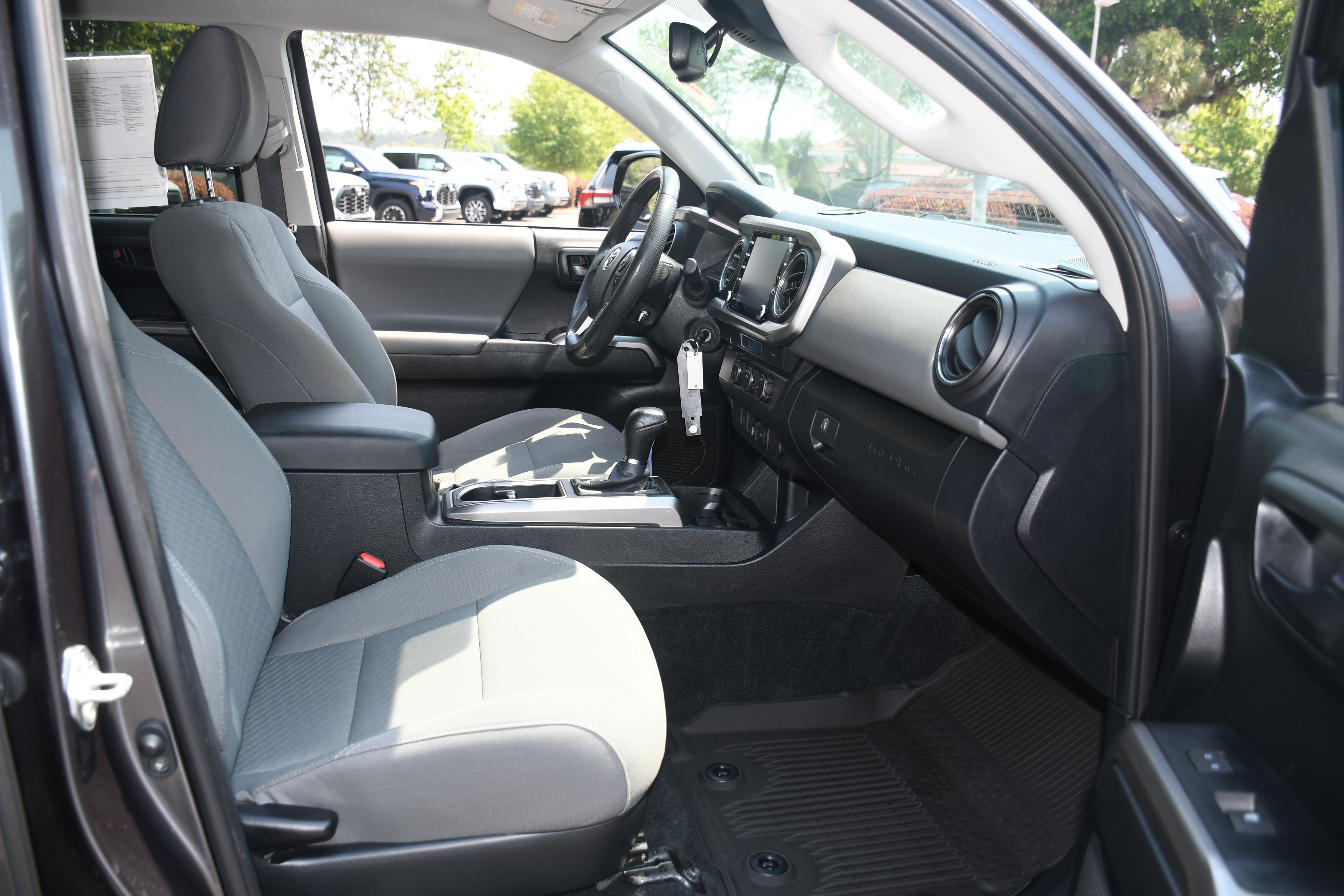 Certified 2021 Toyota Tacoma SR5 RWD image 19