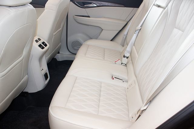 Used 2022 Buick Envision Avenir w/ Safety Package image 17