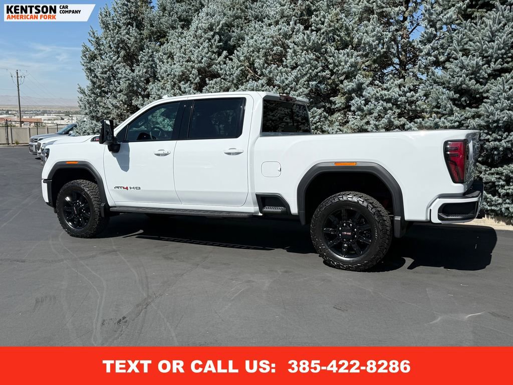 Used 2025 GMC Sierra 2500 AT4 image 5