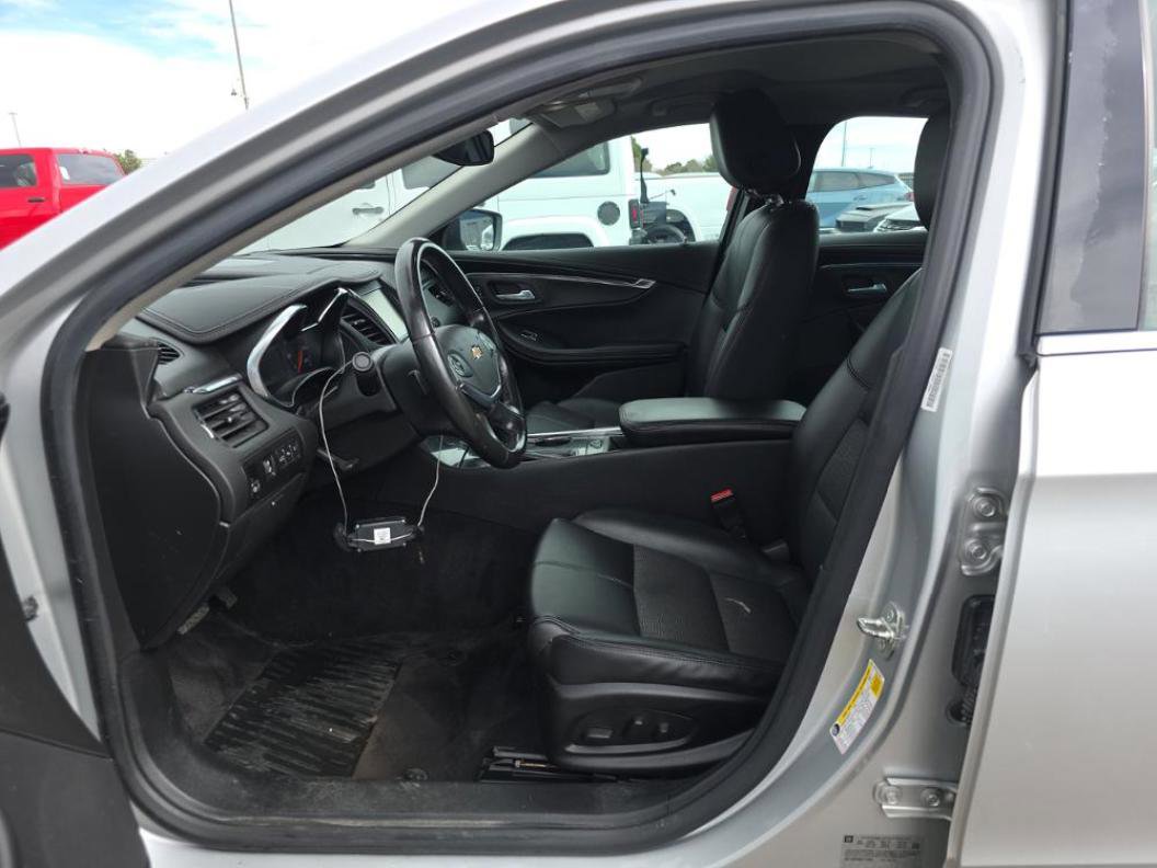 Used 2016 Chevrolet Impala LT w/ Convenience Package image 7