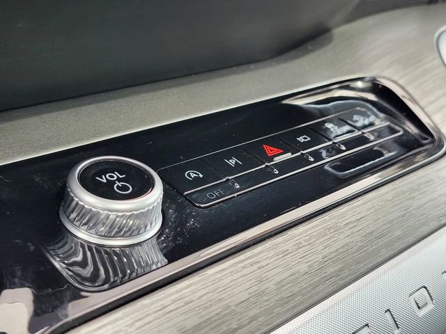 Certified 2025 Ford Expedition Max Platinum image 29