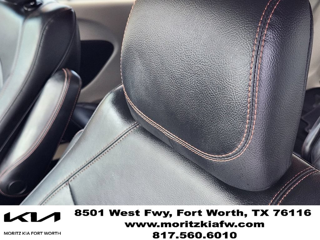 Used 2020 Chrysler Pacifica Touring-L w/ Advanced Safetytec Group FWD image 13