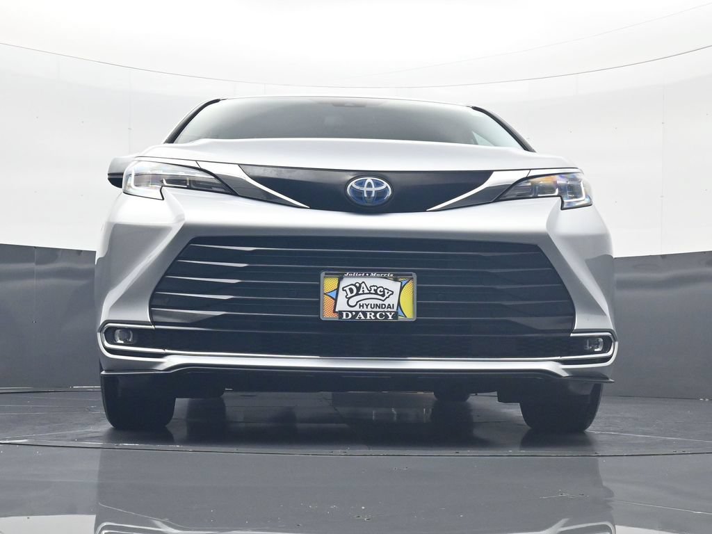 Used 2022 Toyota Sienna XLE w/ XLE Plus Package AWD/4WD image 24