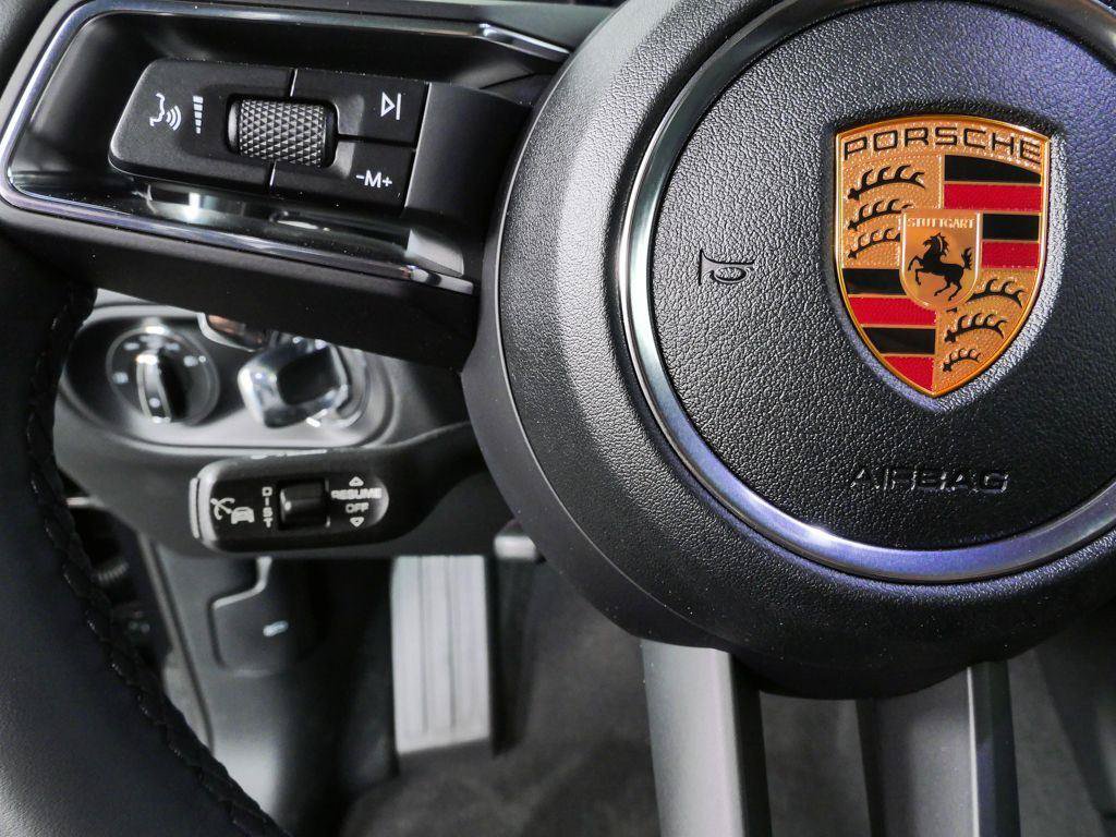 New 2026 Porsche Macan AWD/4WD image 10