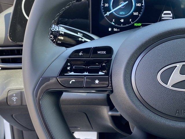 New 2025 Hyundai Elantra SEL image 17