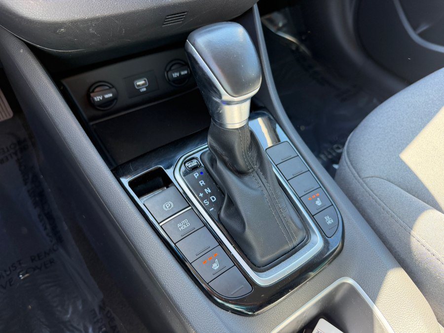 Used 2022 Hyundai Ioniq SE FWD image 26
